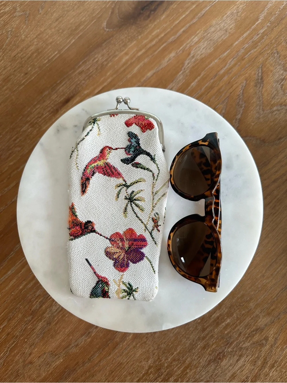 Sainty eyeglass case